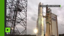 Trois, deux, un – TOP ! Le lancement spectaculaire d’Ariane 5, en Guyane