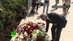 Cérémonie émouvante devant l’ambassade française à Moscou : les étudiants lisent la Marseillaise
