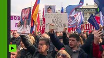 Des milliers de Serbes ont défilé contre l’OTAN à Belgrade