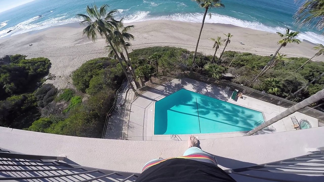 Kid Jumps off 6 Story Balcony and films it