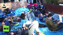 Plus de 1000 manifestants pro-réfugiés manifestent près du Parlement européen en Belgique