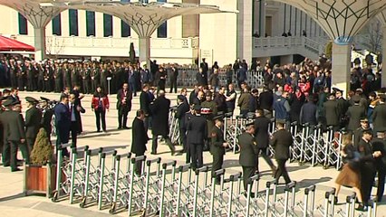 İzmir'de düşen eğitim uçağında şehit olan Havacı Üsteğmen son yolculuğuna uğurlanıyor