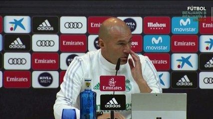 Zidane: "Ser entrenador del Real Madrid desgasta mucho"