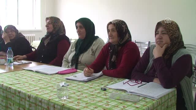 Cumhurbaşkanının Çağrısıyla Okuma Yazma Öğreniyorlar