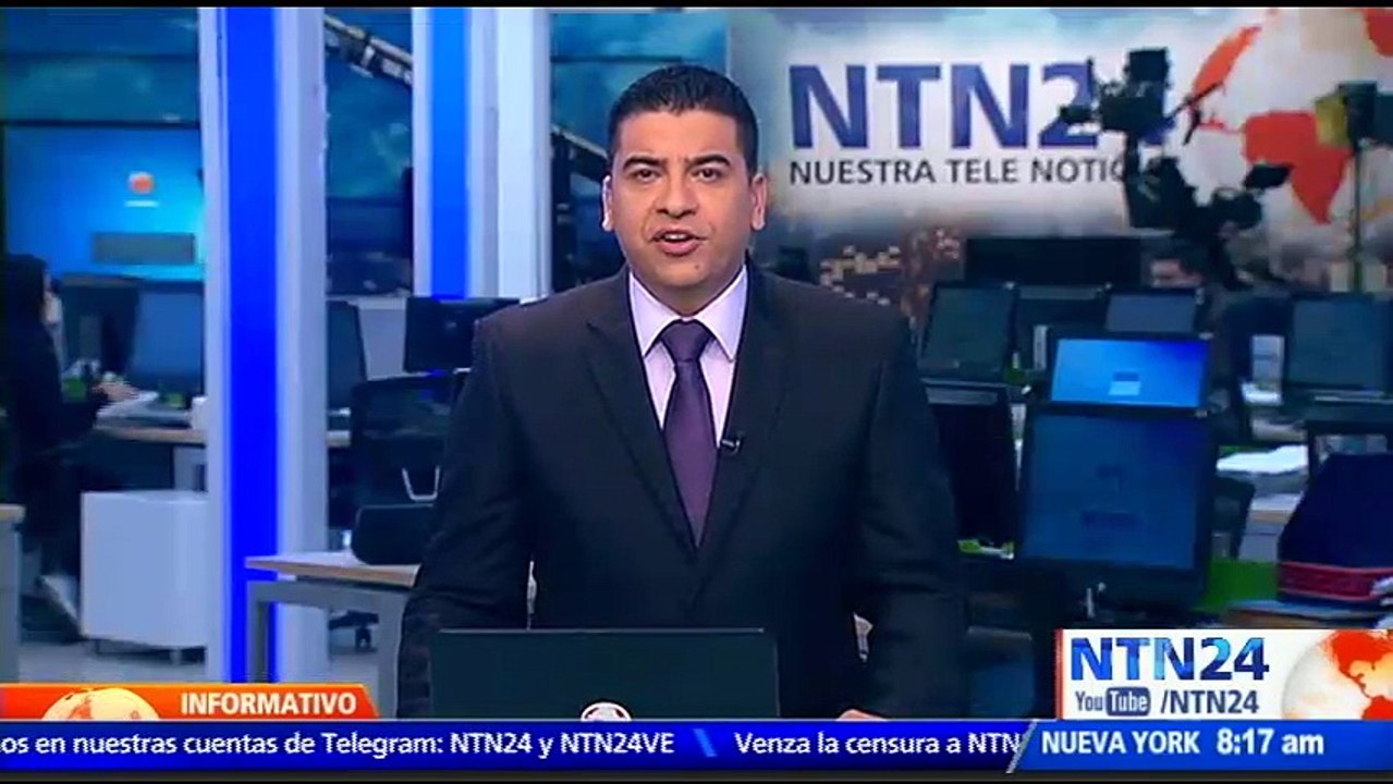 Aspirante republicano al Senado de EE. UU. Mitt Romney hace su primera aparición pública mostrando respaldo a Trump