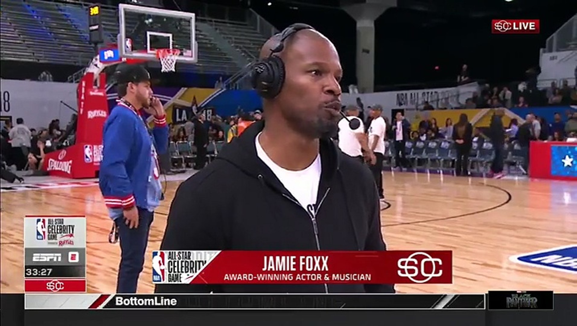 ⁣Watch Jamie Foxx Walk Out Of A Live Interview After Being Asked About Katie Holmes