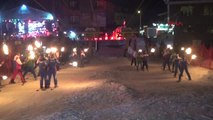 Bursa'da Kayakçılar Federasyona Tepki İçin Kayak Takımlarını Yaktı - Hd