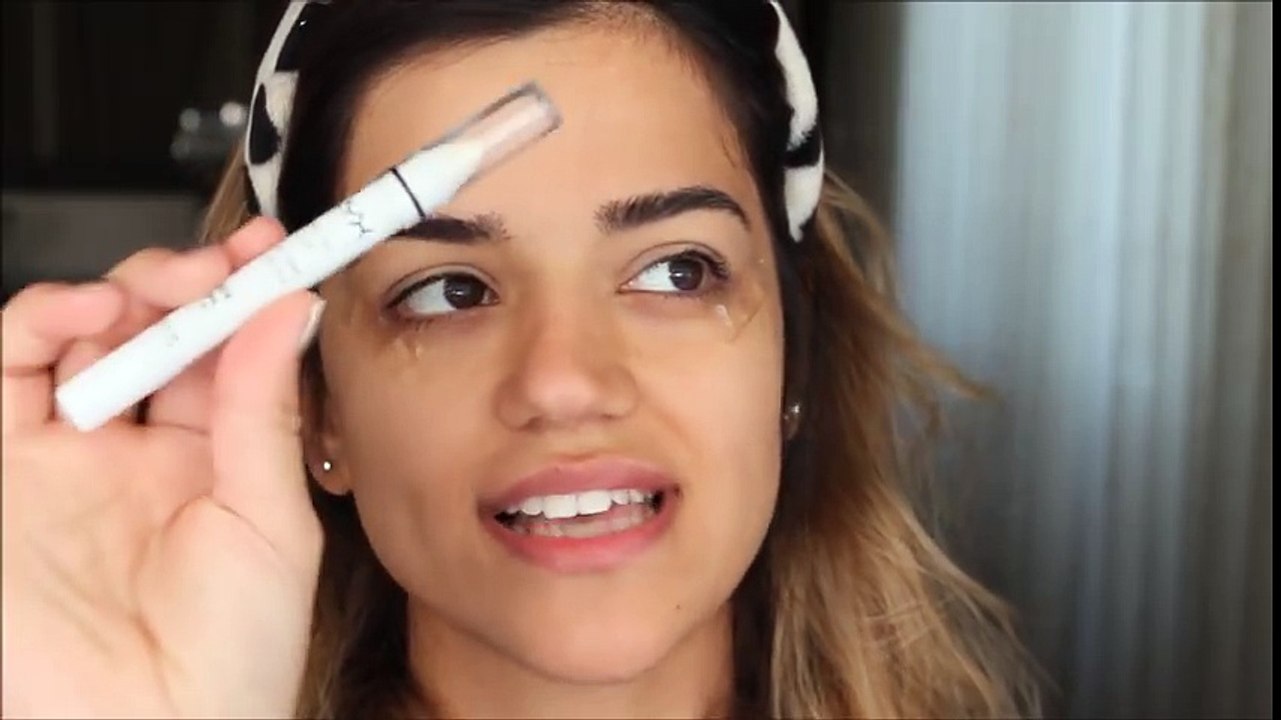 Koyu Mavi Dumanlı Makyaj