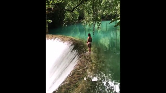 Suivez-là au paradis... Endroit magique