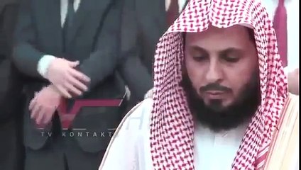 المشهد المهيب لألوف من المسلمين يأدون صلاة العيد...الله أكبر