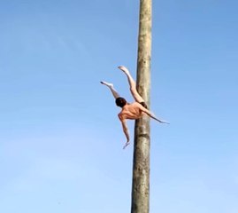 Yarışmacı Dev Direkten Böyle Düştü