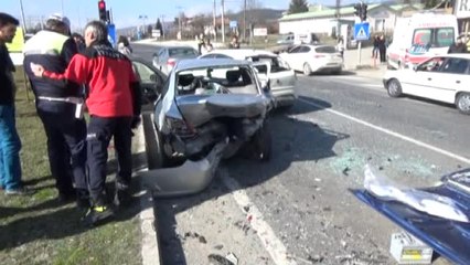 Bolu'da Zincirleme Trafik Kazası: 3 Yaralı