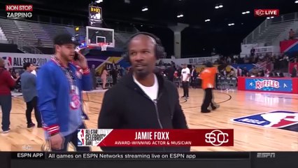 Interrogé sur sa relation avec Katie Holmes, Jamie Foxx met fin à une interview en direct (vidéo)