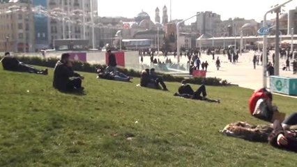 İstanbullular Şubat Ayında Yazdan Kalma Bir Gün Yaşadılar