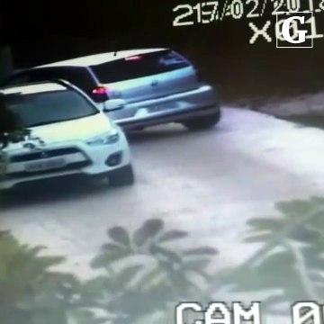 Bancaria é detida após ser encontrada abusando de um garoto de 13 anos no Morro do Moreno