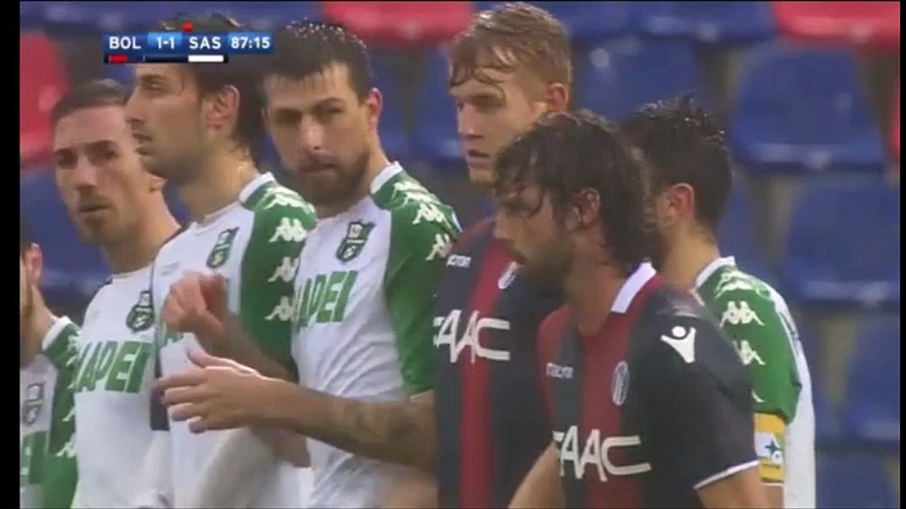 Erick Pulgar Awesome Free Kick Goal vs Sassuolo (2-1)