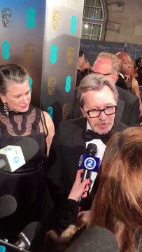 النجم Gary Oldman يصل إلى حفل توزيع جوائز الـ بافتا
