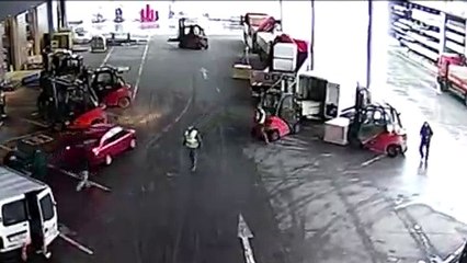 Premio al trabajo antirrobo en equipo  empleados atrapan al ladrón