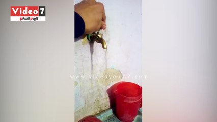 مياه بلون التمر الهندى بالمنيا.. مواطن يطالب المسئولين بسرعة التدخل