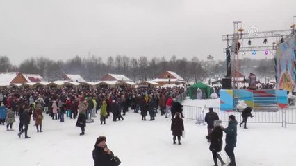Rusya'da Baharın Müjdecisi "Maslenitsa" Şenlikleri