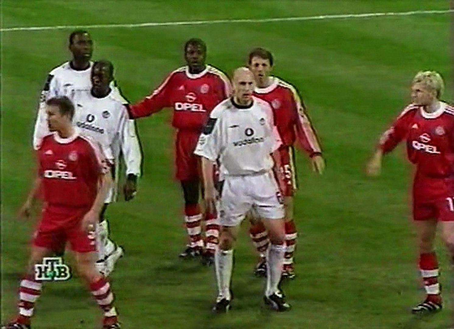 Bayern Munich v. Manchester United 18.04.2001 Champions League 2000/2001  Quarterfinals 2nd leg - video Dailymotion
