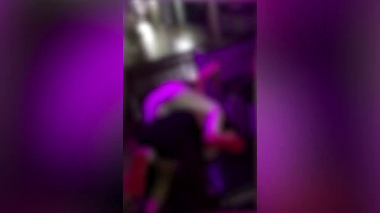 Kadınların saç saça baş başa kavgası kamerada Haber