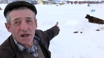 Doğu Anadolu’da kar ve tipi... Mahsur kalan araç ve vatandaşları ekipler kurtardı
