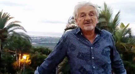 Pour moi, c'est un apprentissage qui devrait se faire depuis l'école