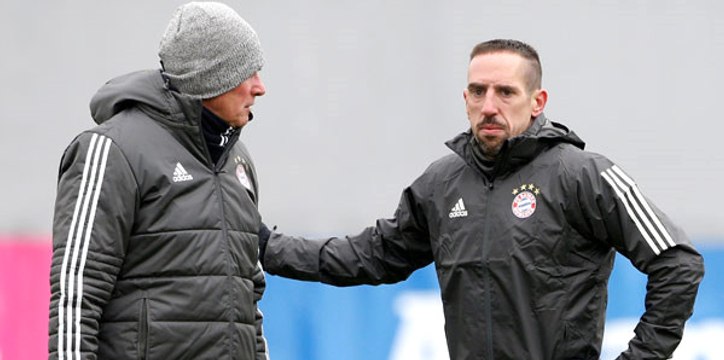 Bayern Münih Teknik Direktörü Heynckes, Beşiktaş Maçı Öncesi Ribery ile Özel Olarak İlgilendi
