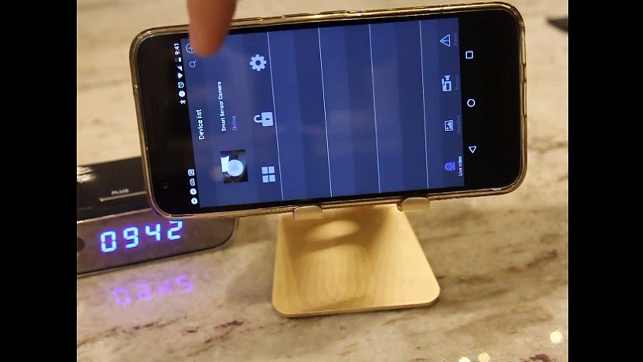 Review UMANOR Wireless Security Wi-Fi Hidden Camera Clock - HD 1080P Video Spy Camera