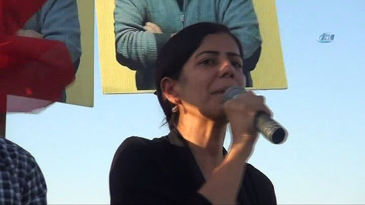 Ayla Akat Ata gözaltına alındı