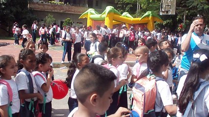 Jornada Navideña de parte de la Fundación Yammine - Parte I