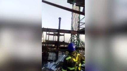 Cuando baila todo un rascacielos por un terremoto y estás arriba del todo