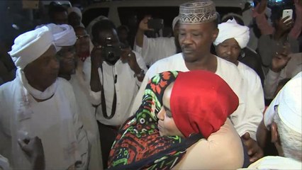 السلطات السودانية تفرج عن 80 معتقلا سياسيا