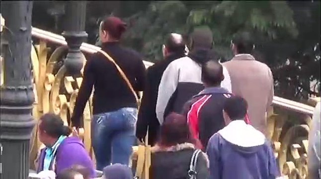 La technique de cette bande de voleurs pour braquer des portables est incroyable