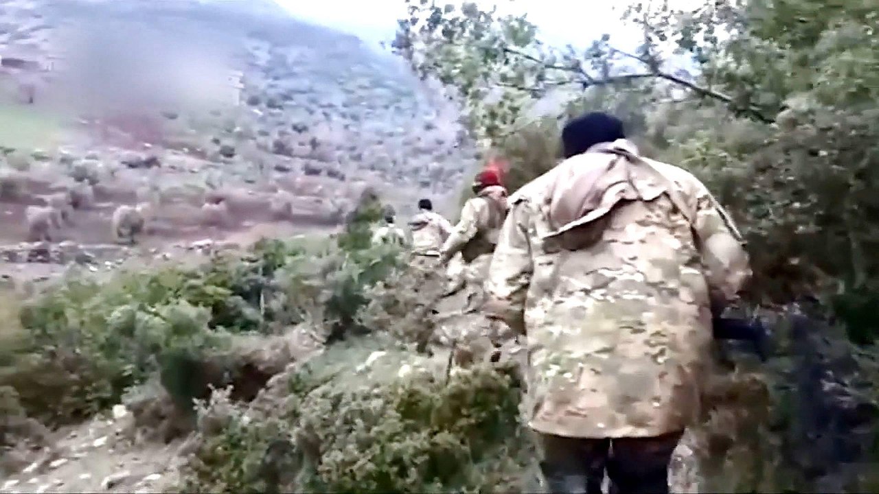 Afrin: Turkey 'to fight' Syria if it defends Kurds