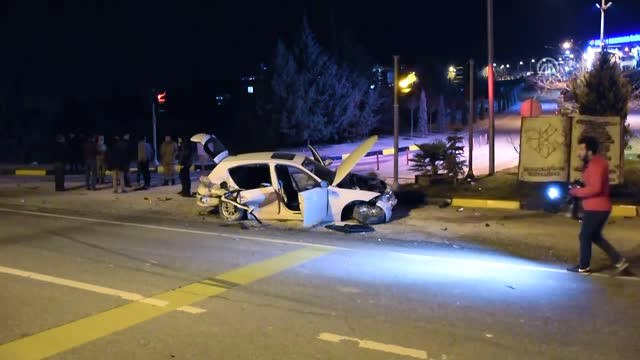Gaziantep'te Trafik Kazası: 3 Yaralı
