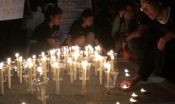 Aksi 1000 Lilin untuk TKI yang Meninggal di Malaysia