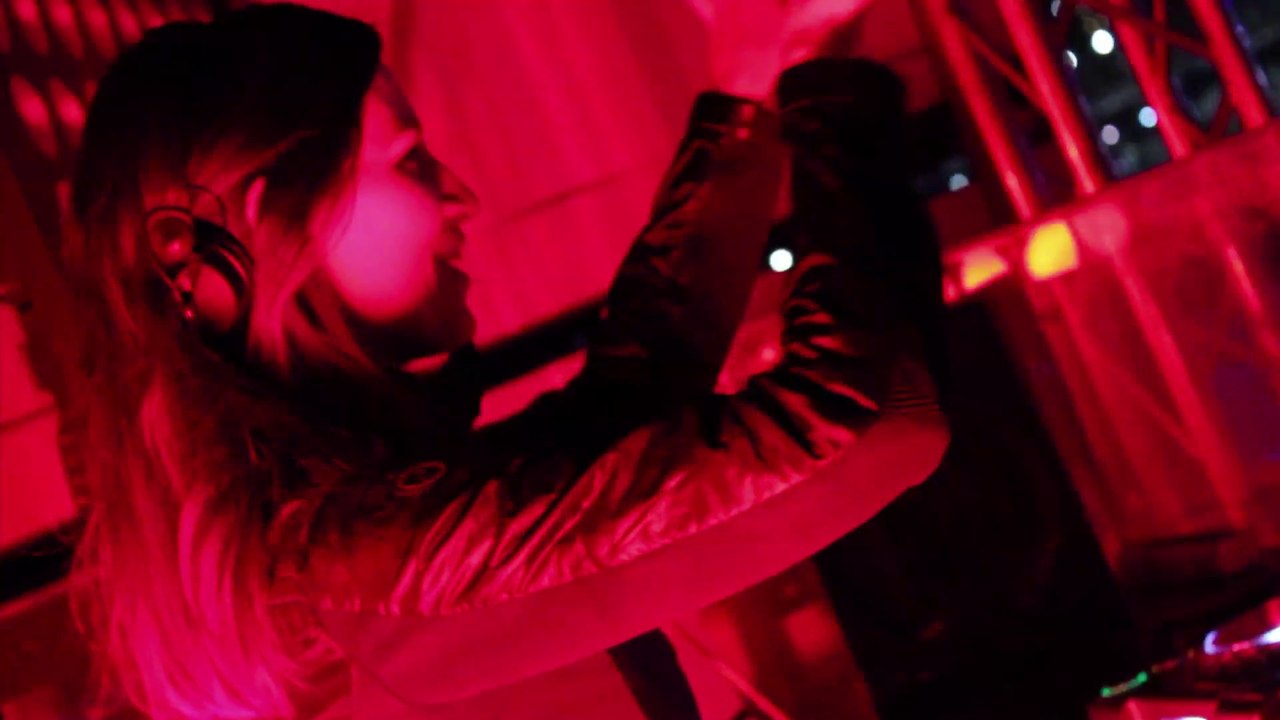 Fest Track On Sirk TV: LA FLEUR [Igloofest 10]