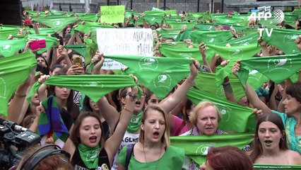 "Pañuelazo" verde en Argentina en favor de legalizar el aborto