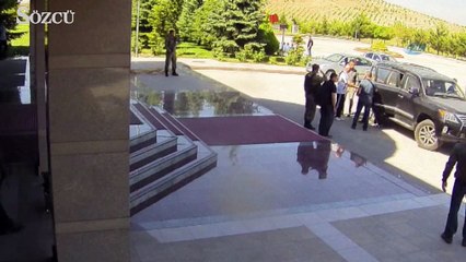 Zekai Aksakallı'nın, şehit Ömer Halisdemir'i alnından öptüğü görüntüler ortaya çıktı