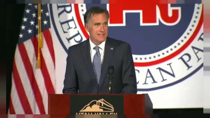 Donald Trump'tan kendisini eleştiren Mitt Romney'e siyasi destek