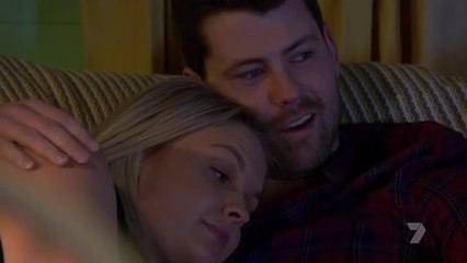 Home and Away 6831 21st February 2018 HD l Home and Away 6831 21st February 2018 l Home and Away 6831 21st  February 2018 l Home and Away 6831  l Replay  l Home and Away 6831  21-2-2018,homeandaway,feb 2018,home and away,2018