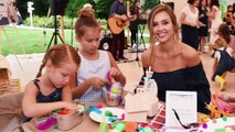 Le cliché d'allaitement de Jessica Alba, maman comme les autres