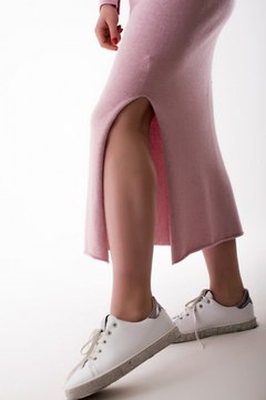 Длинное трикотажное платье розовое