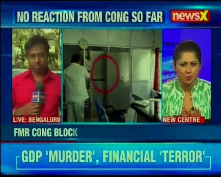 Former Congress President of KR Puram block, Narayanswamy tries to set the BBMP office on fire