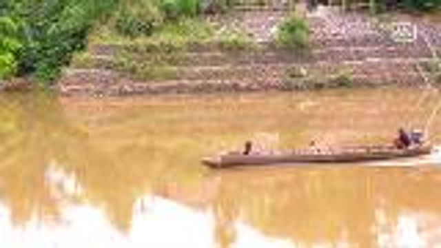 ASEAN Scoop: Border river takes tourists to experience Thai and Myanmar living