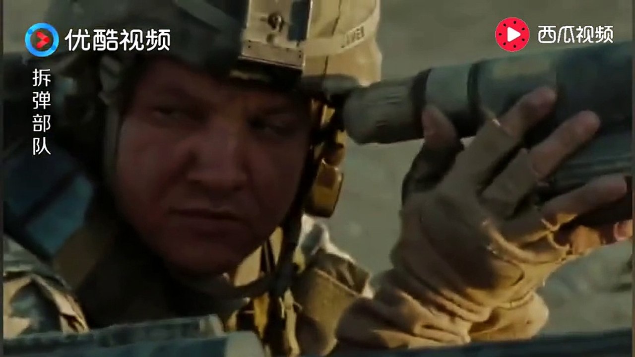 《拆弹部队 The Hurt Locker》美军技术兵在战场上还得干这事？新兵蛋子快要哭了！
