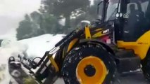 Büyükşehir Belediyesinden karla mücadele çalışmaları - ANTALYA