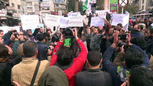 Esed rejiminin Doğu Guta kuşatması ve artan saldırılar protesto edildi - İDLİB